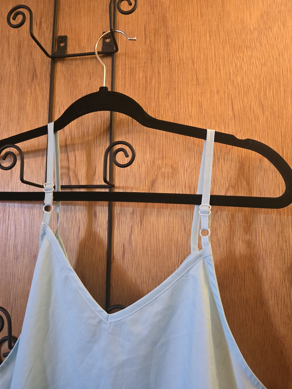 Turquoise Ombre Button-Front Spaghetti Strap Cami - Picture 5 of 7